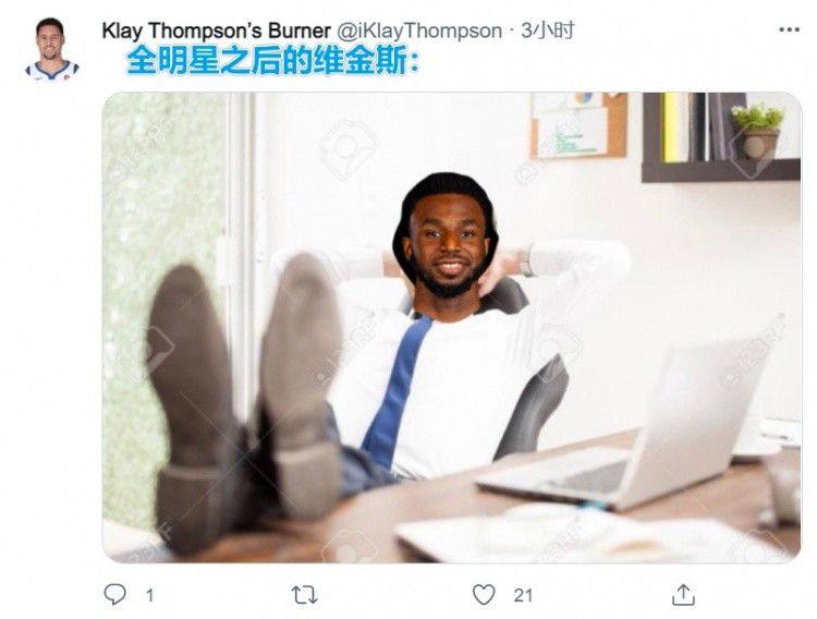 女厕偷拍均厕嘘嘘的学生